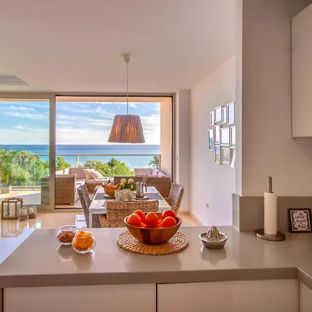 3 Bedroom Cozy In *