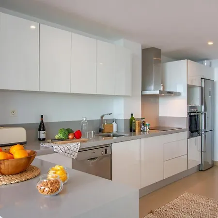 3 Bedroom Cozy In Appartement